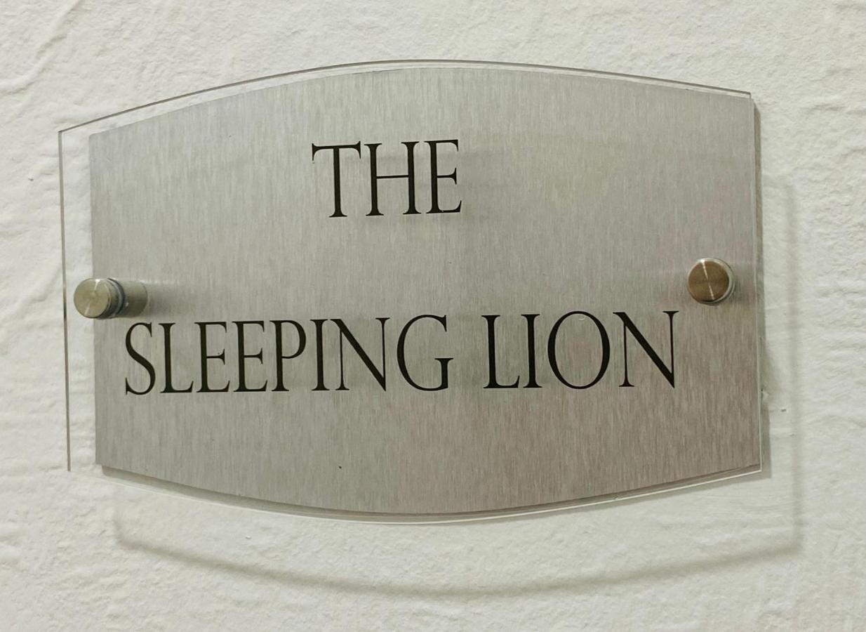 The Sleeping Lion - Dunoon Holiday Home Extérieur photo