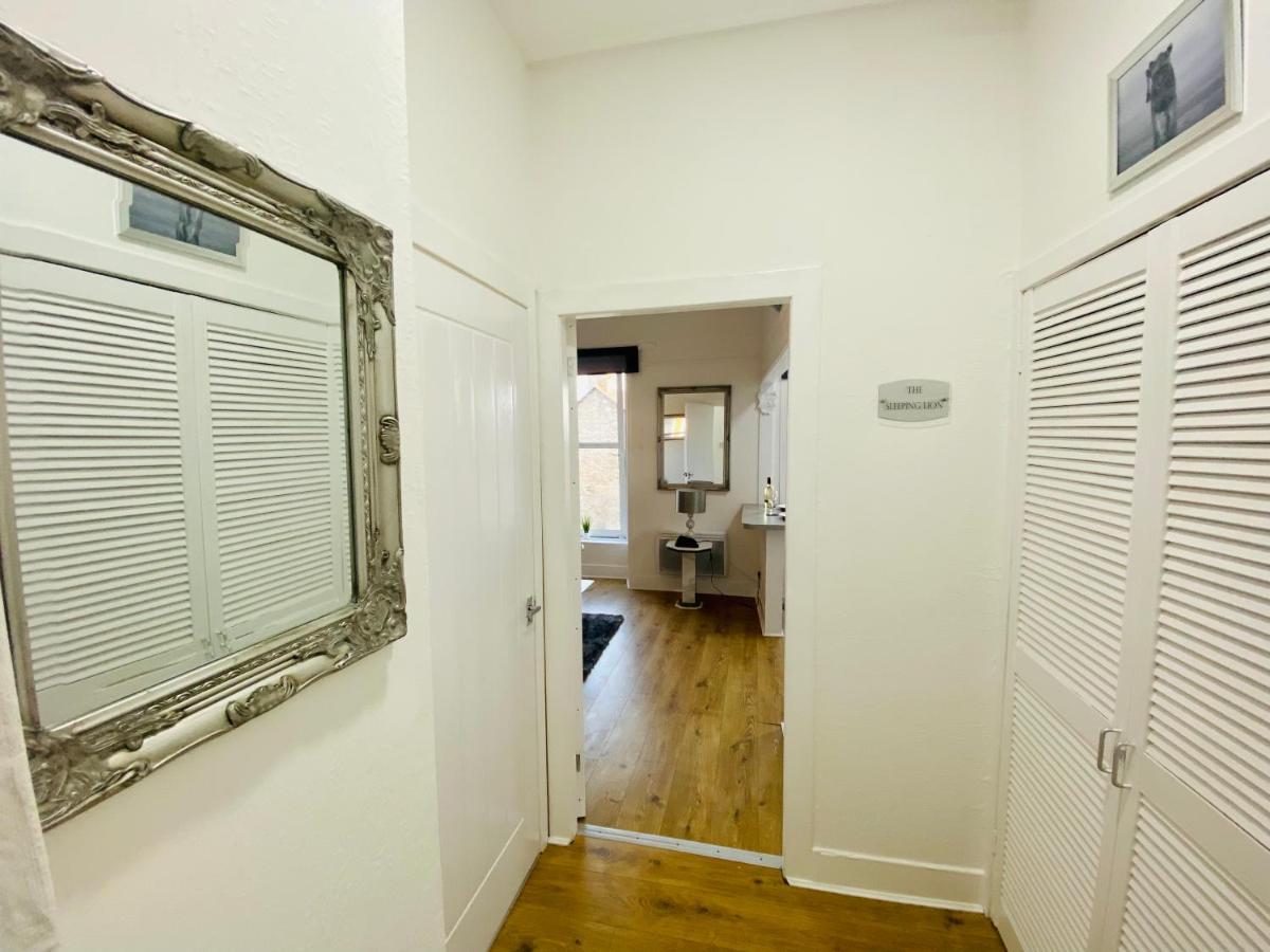 The Sleeping Lion - Dunoon Holiday Home Extérieur photo
